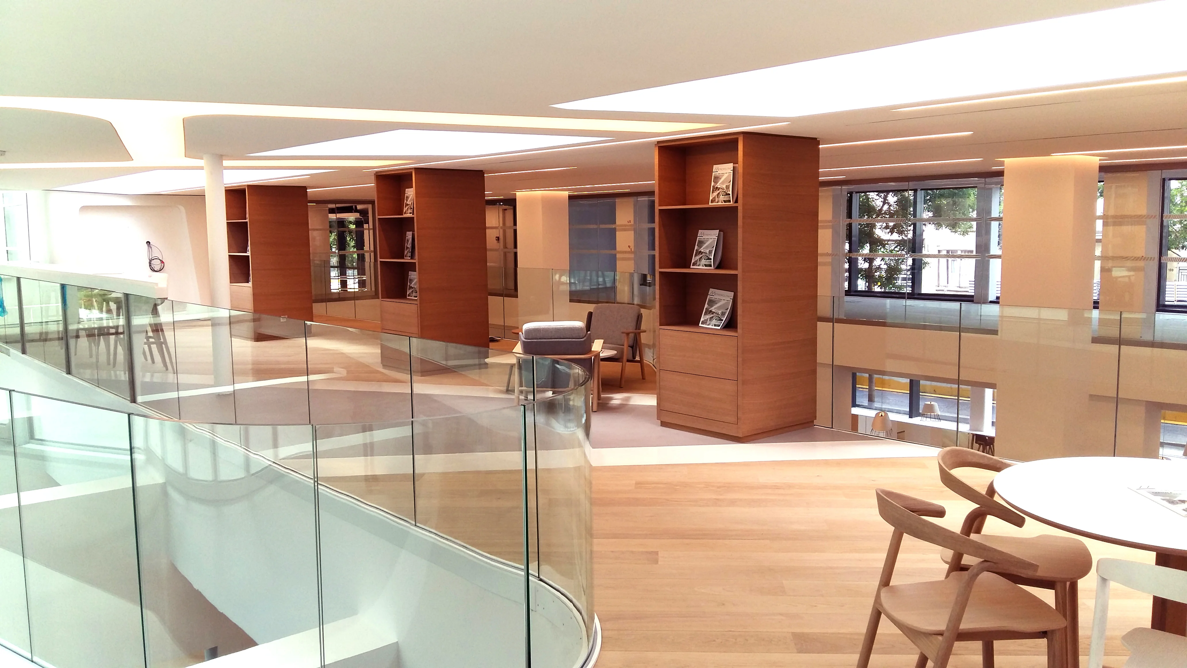 Cintré — Garde-corps cintré mezzanine bibliothèque