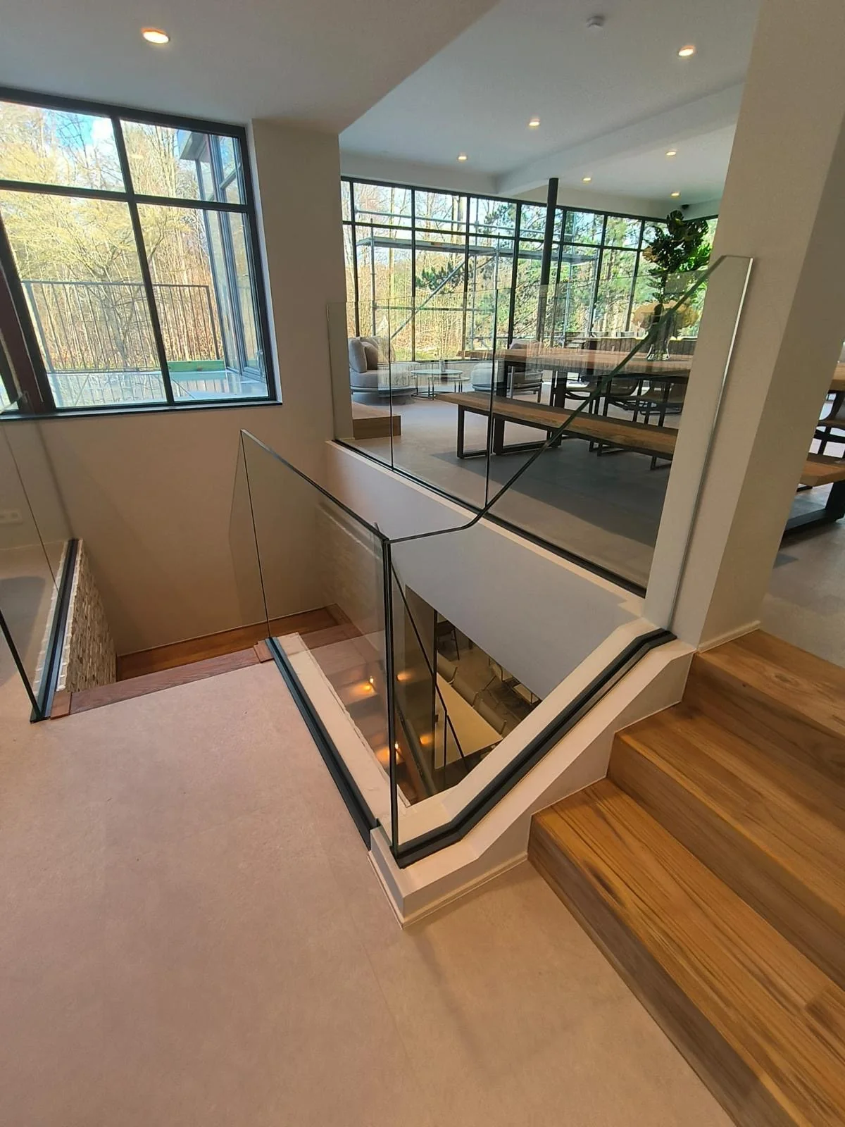 Mezzanine — Garde-corps d'escalier et mezzanine