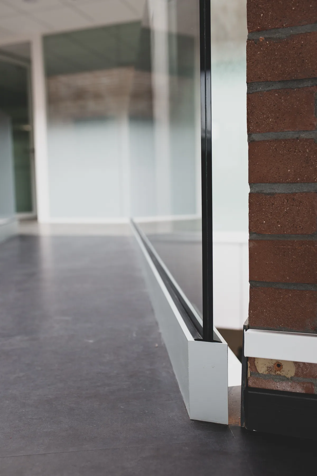 Tertiaire — Garde-corps bureaux