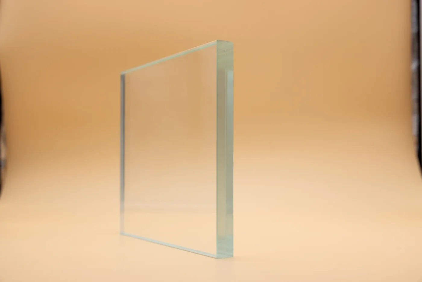 Verre extra-clair GC GLASS — tranches incolores, 91% de lumière